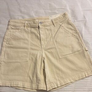 Women's Cream Shorts